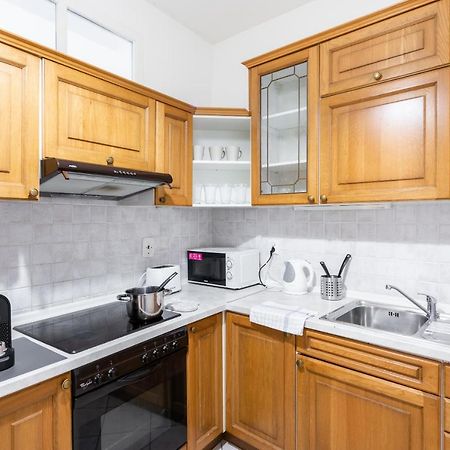 St. George Apartments Praha Bagian luar foto