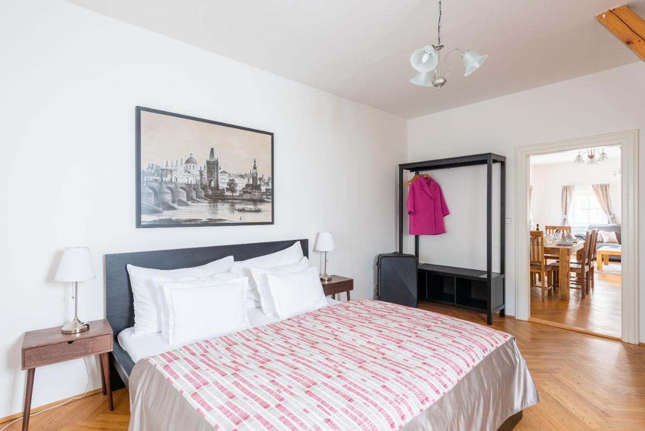 St. George Apartments Praha Bagian luar foto