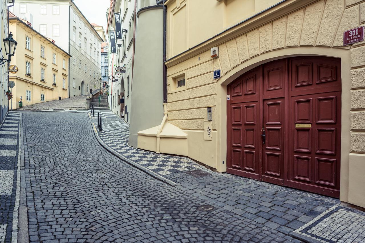 St. George Apartments Praha Bagian luar foto