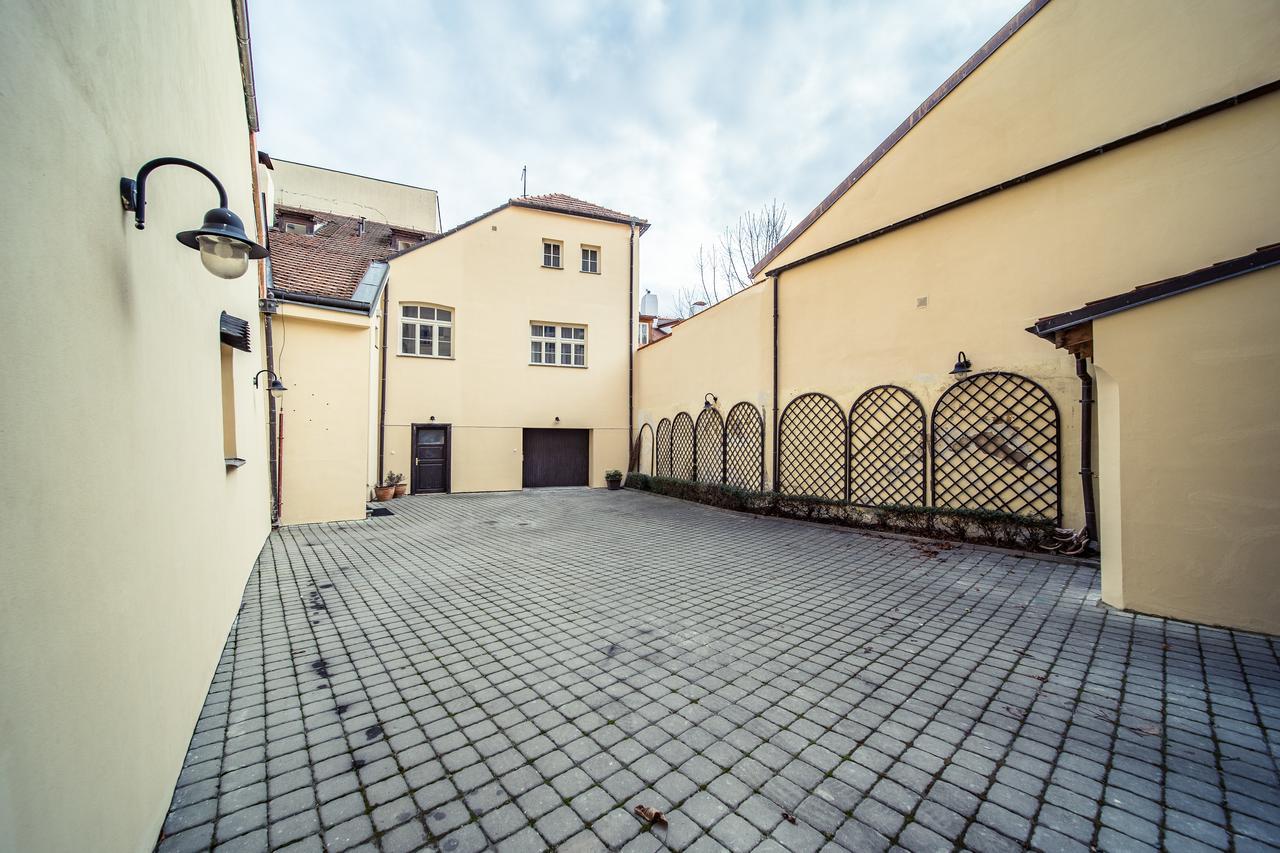St. George Apartments Praha Bagian luar foto