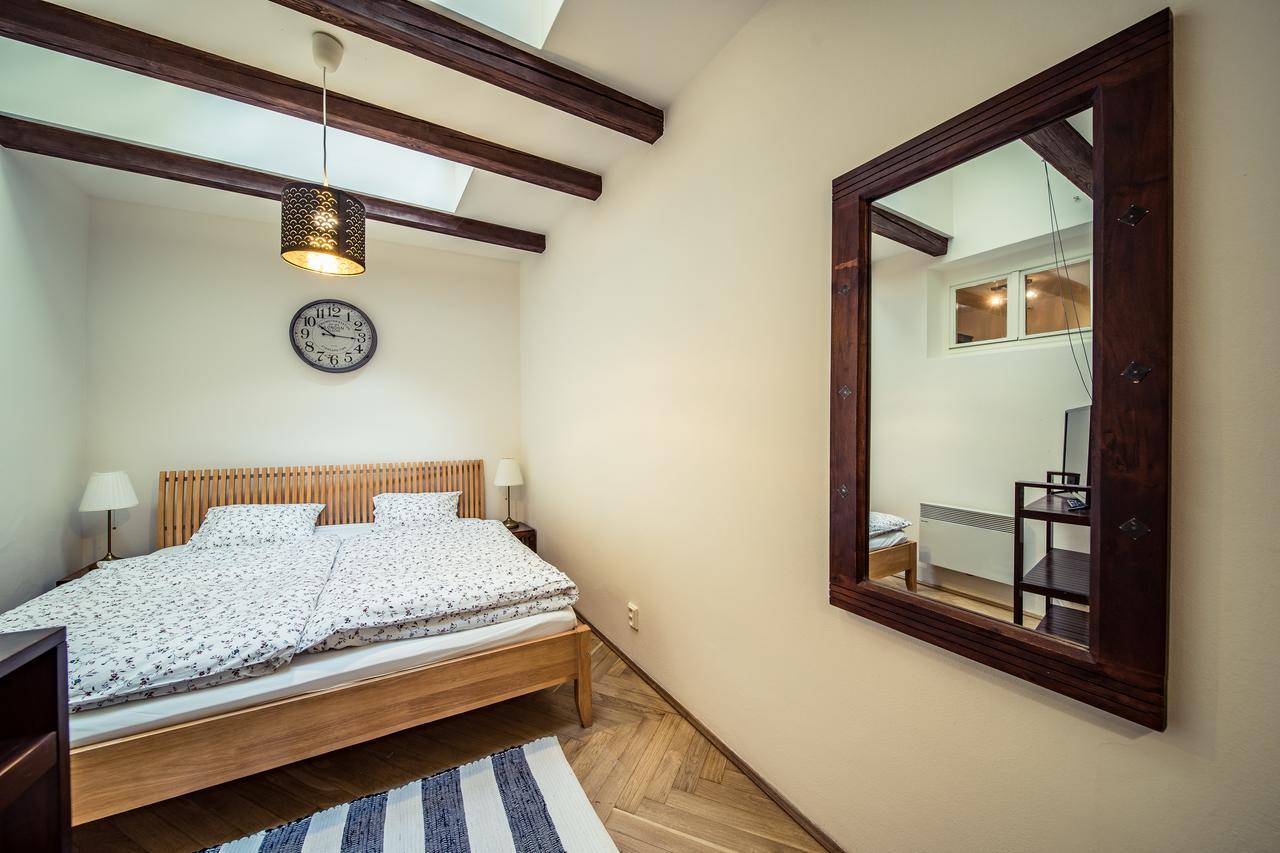 St. George Apartments Praha Bagian luar foto