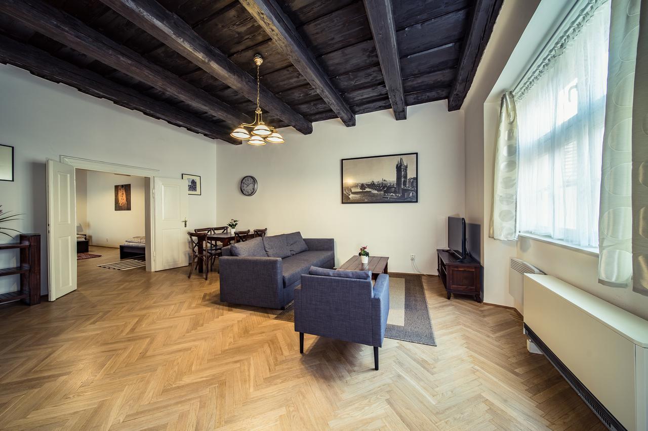 St. George Apartments Praha Bagian luar foto