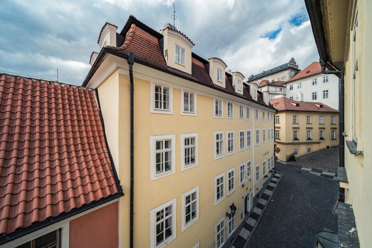 St. George Apartments Praha Bagian luar foto