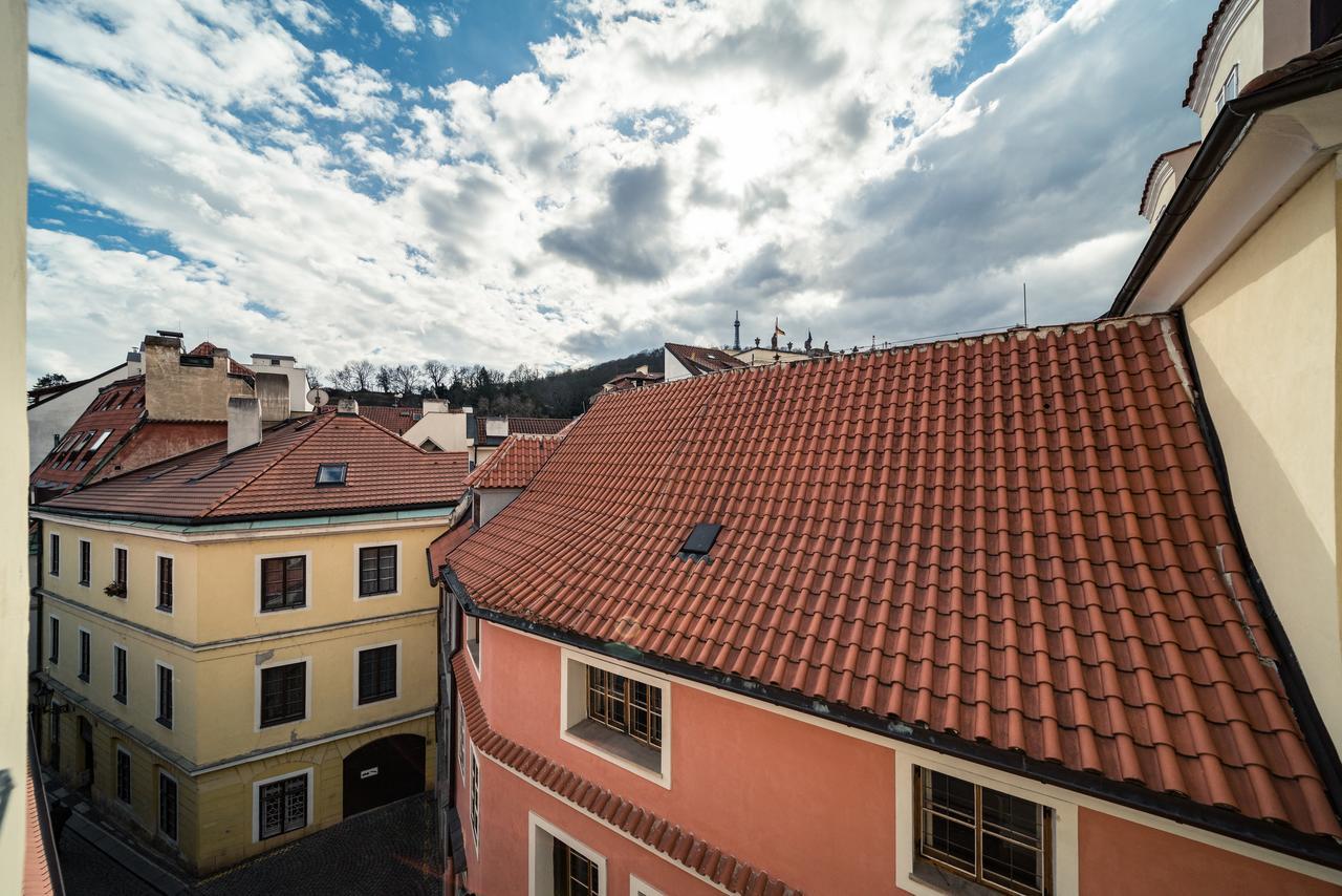 St. George Apartments Praha Bagian luar foto