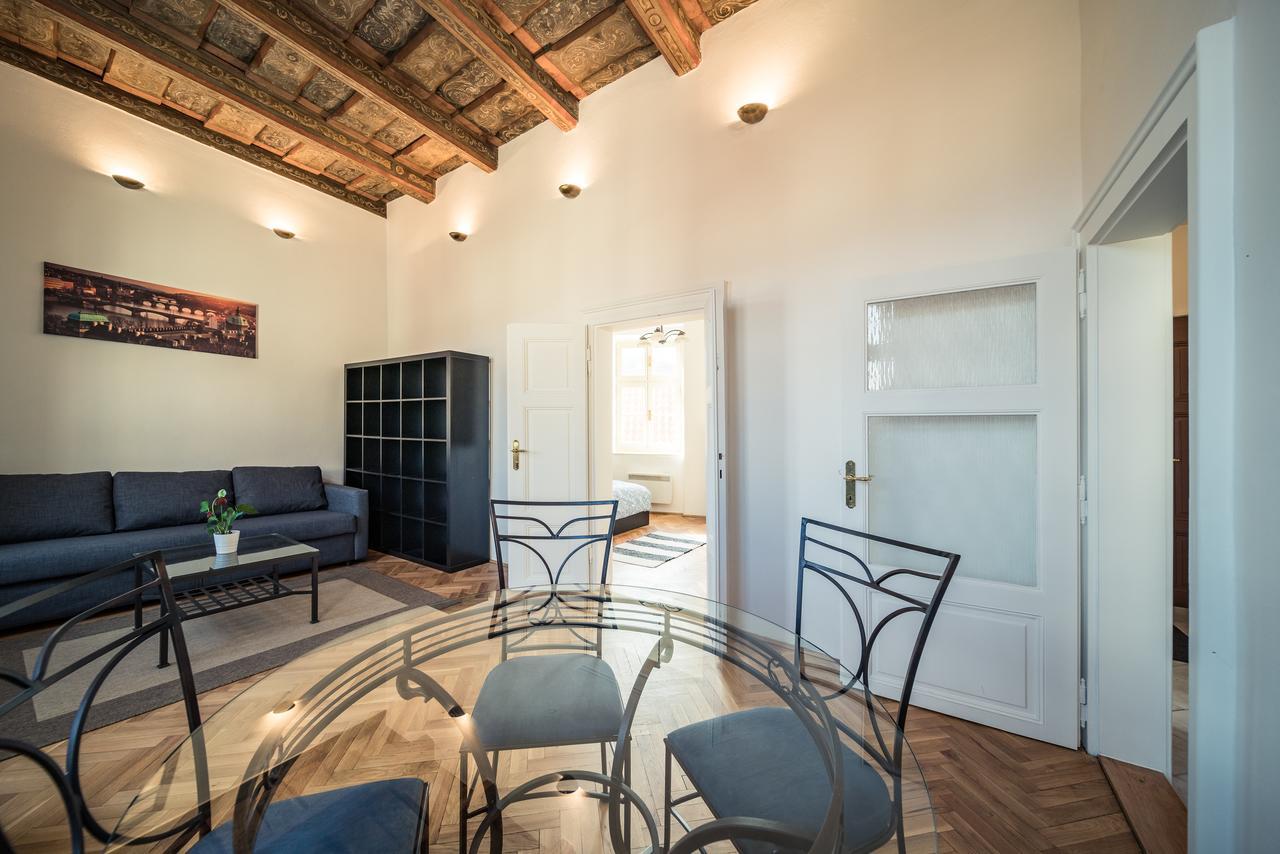 St. George Apartments Praha Bagian luar foto