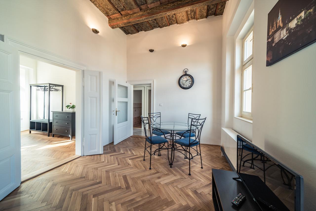St. George Apartments Praha Bagian luar foto