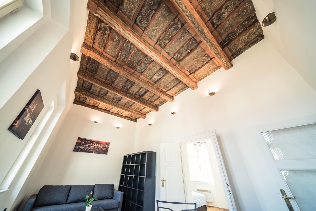 St. George Apartments Praha Bagian luar foto