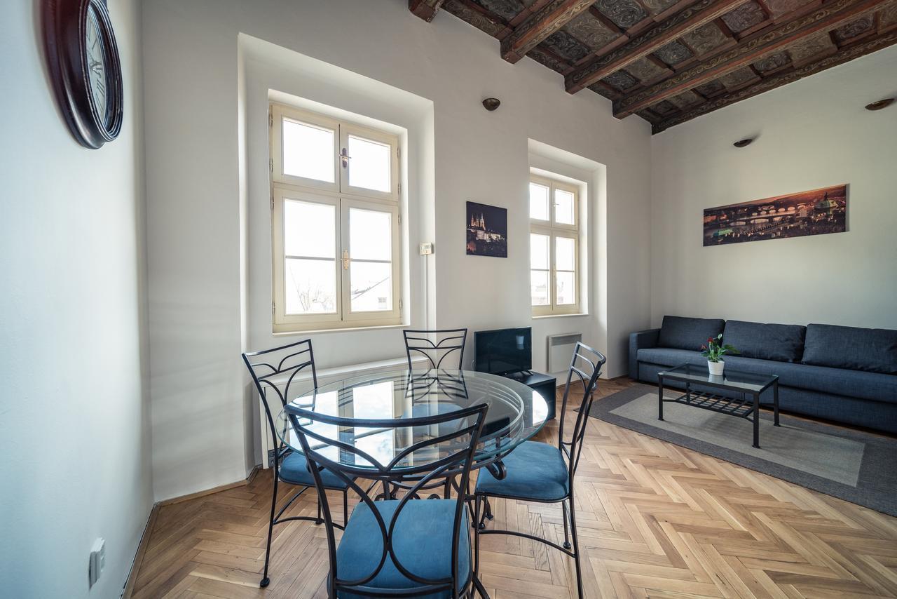 St. George Apartments Praha Bagian luar foto