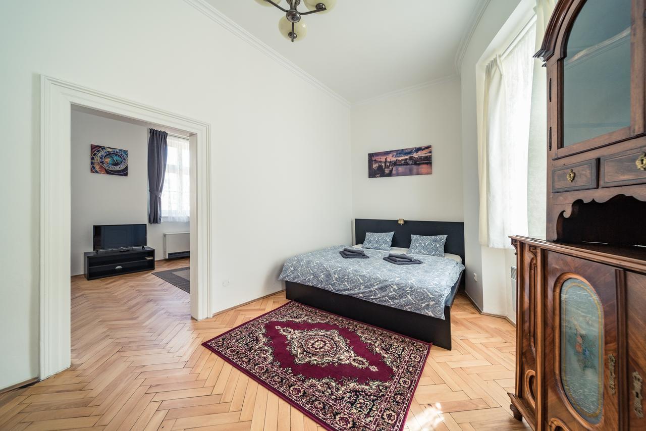 St. George Apartments Praha Bagian luar foto