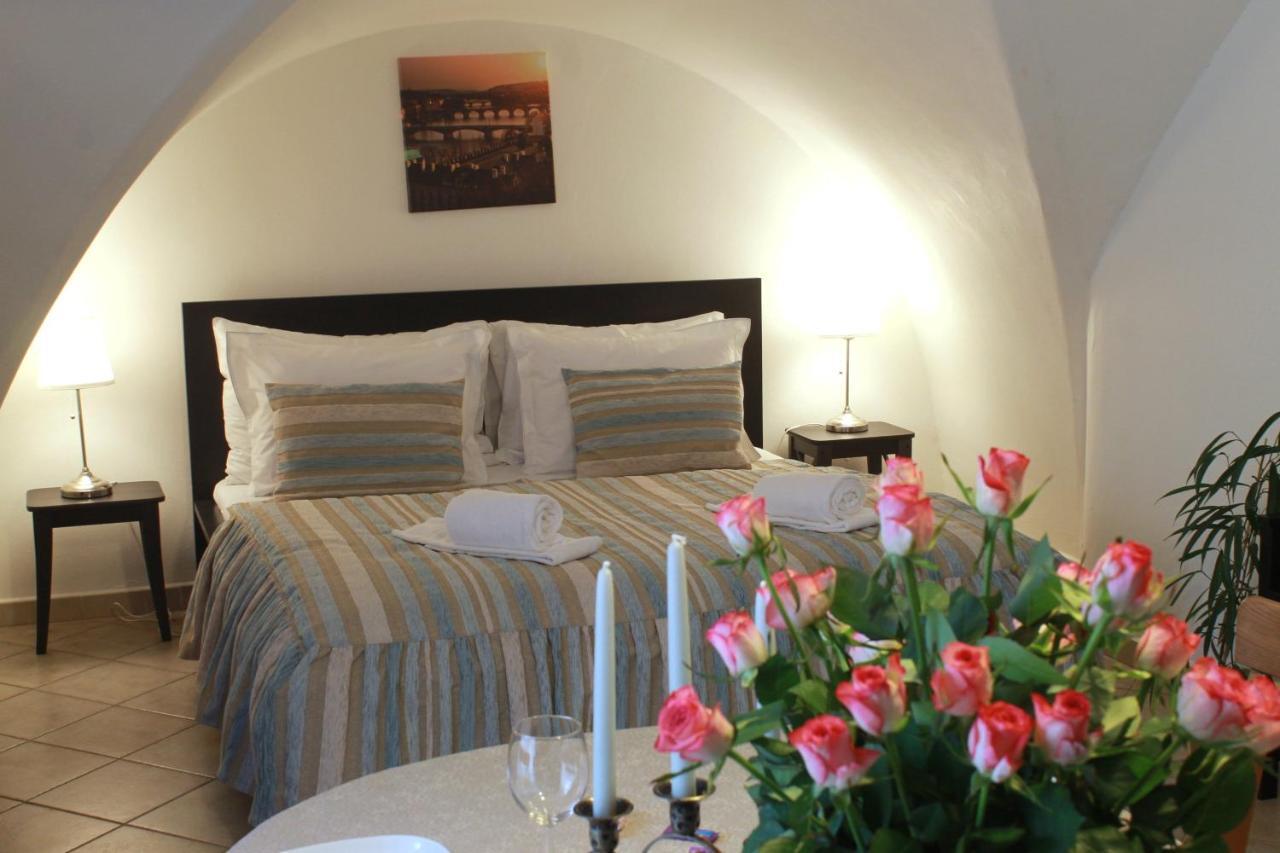 St. George Apartments Praha Bagian luar foto